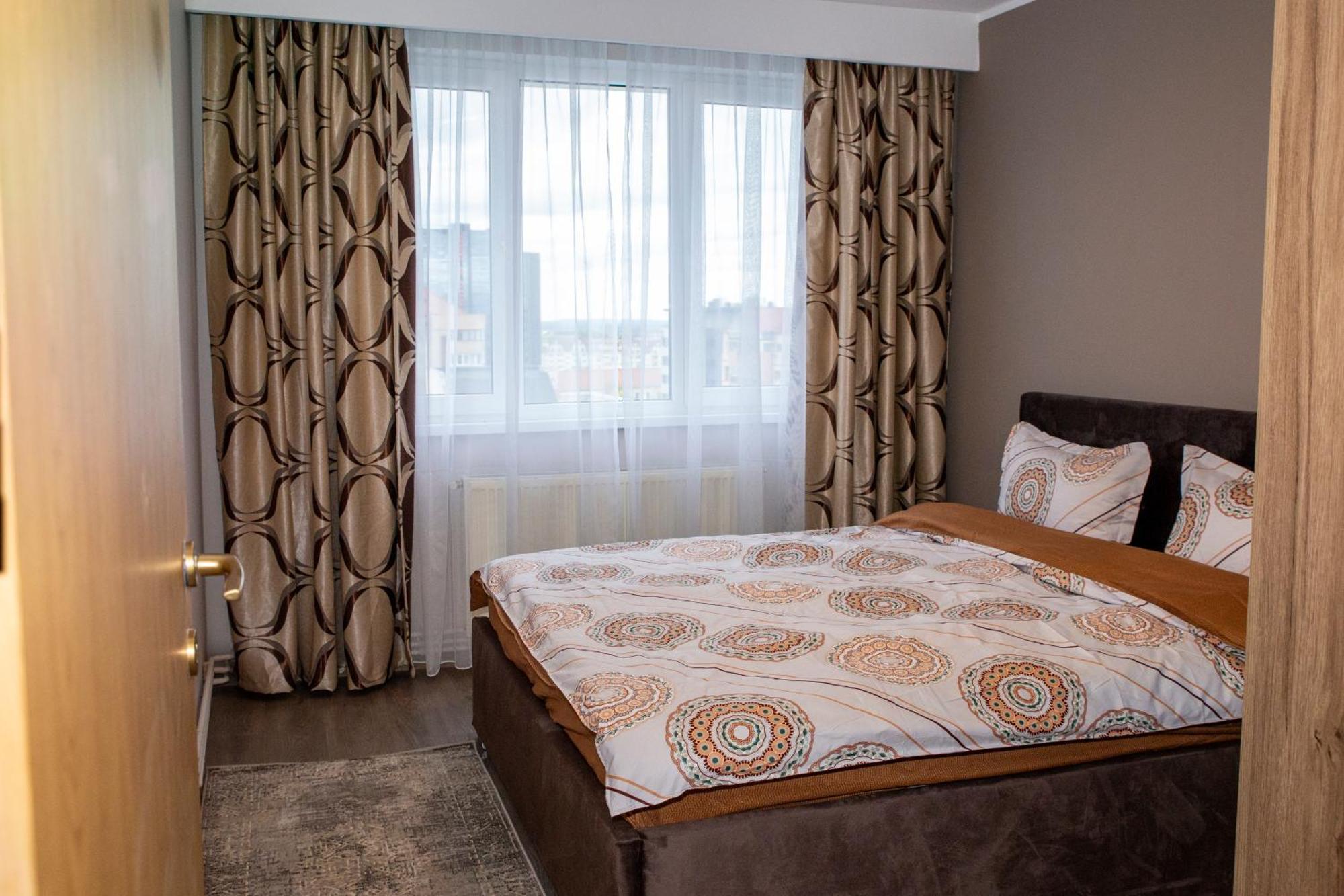 Green Vetiver Apartment Sibiu Ngoại thất bức ảnh